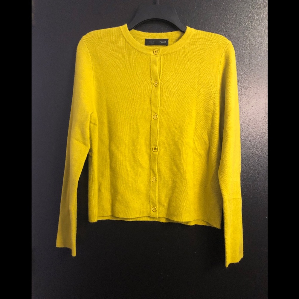 Zara Pea Green Button-Front Cardigan